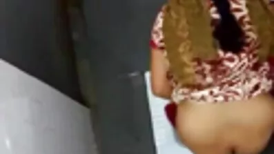 Frying នៅក្នុង sott Pussy'