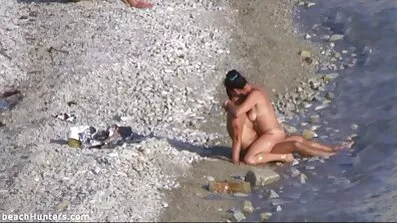 ស្រីស្រឡាញ់ស្រីដូចគ្នា fucking និងស្បថ។