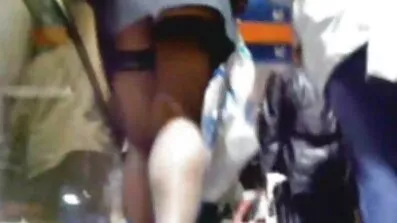 ភ្ញាក់ឡើងបុរសម្នាក់ជាមួយ blowjob មួយ.