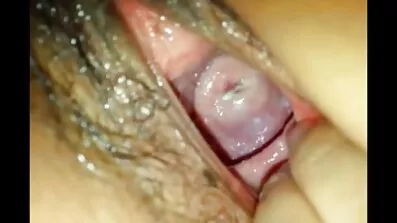 Fucking នៅលើទីលានកីឡាបាល់បោះ។