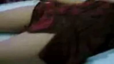 បុរសស្បែកសបានរួមភេទជាមួយ Negritos នេះ.  ជល់ធំពេកសម្រាប់ក្មេងស្រីស្គមស្គាំង។