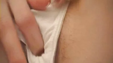 Fucks ចាស់ទុំជាមួយមិត្តភក្តិវ័យក្មេង។