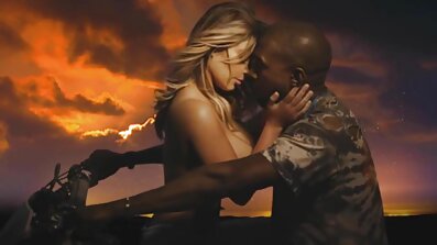 ភ្លាត់បិទបុរសម្នាក់