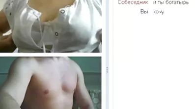 Dude ទំពែក fucks ប្តីប្រពន្ធ.