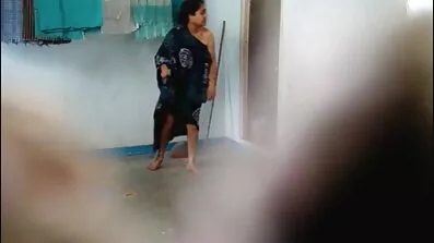 Fucking ជាមួយបុរសស្បែកខ្មៅនៅសម្ដែង។
